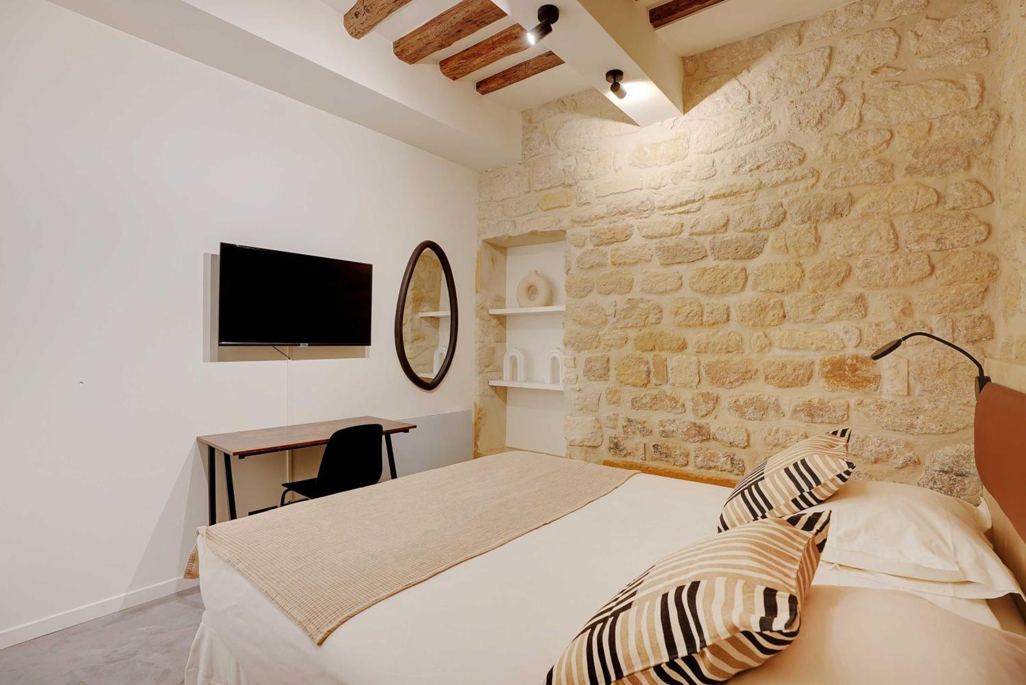 Apartment Spacious - 4br-10p - Place Des Vosges