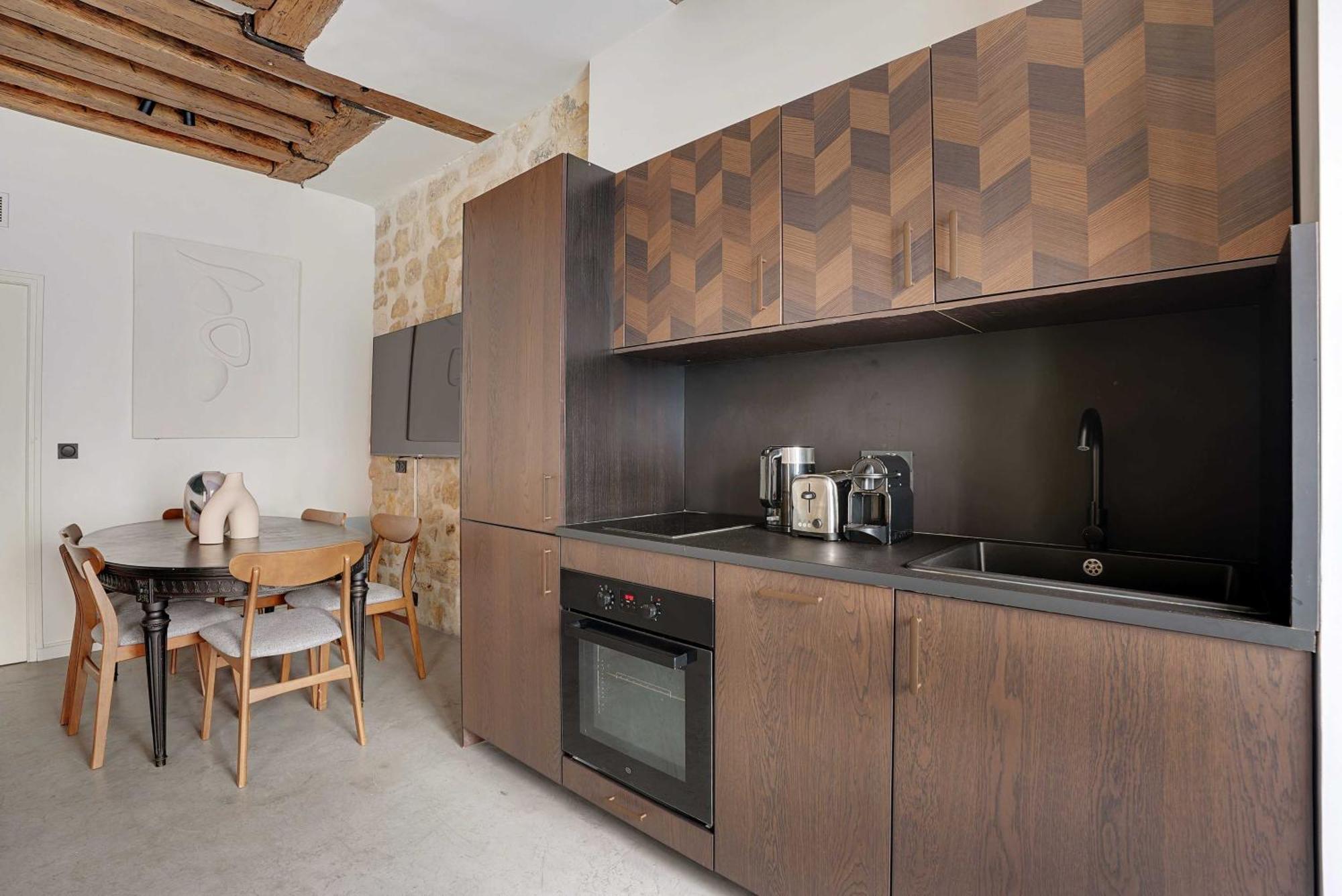 Apartment Spacious - 4br-10p - Place Des Vosges